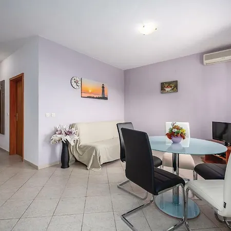Two-bedroom In Labin *